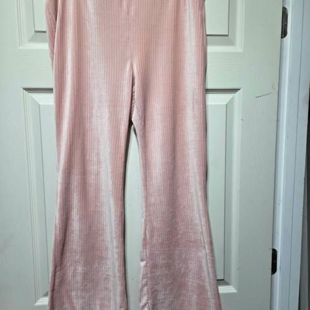 Women's No Boundaries Size XL pink soft lounge pants
